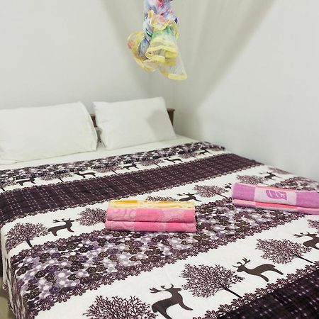 Lavendra Guset House Hotel Nallathanniya Luaran gambar