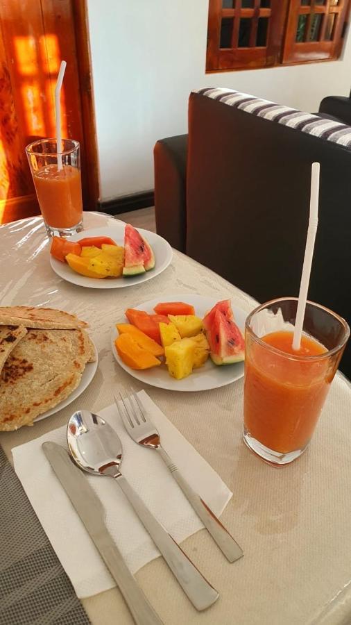 Lavendra Guset House Hotel Nallathanniya Luaran gambar