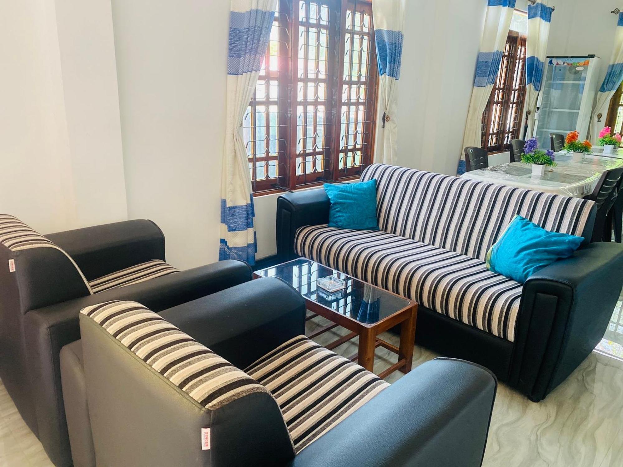 Lavendra Guset House Hotel Nallathanniya Luaran gambar