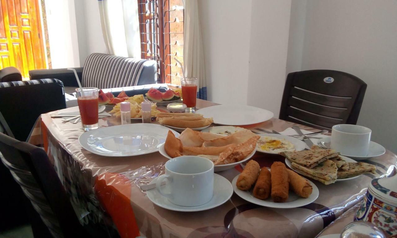 Lavendra Guset House Hotel Nallathanniya Luaran gambar